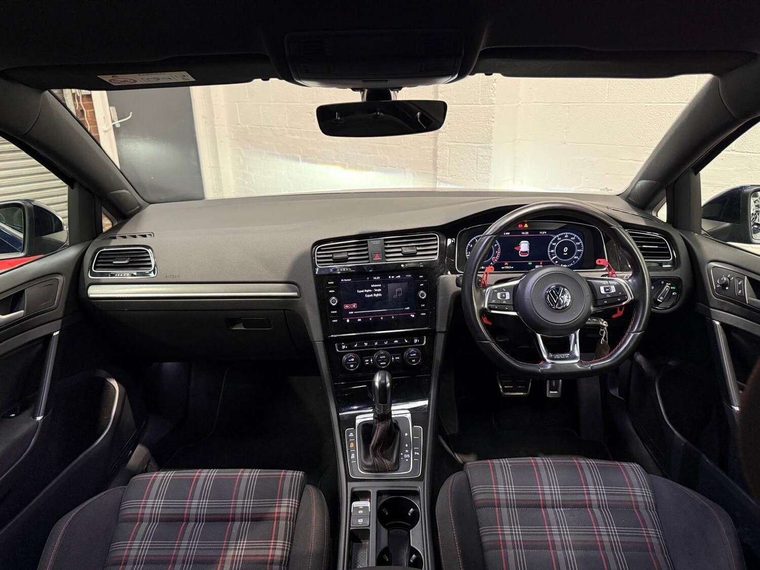 Used Volkswagen Golf for sale - 76214120: Photo 18