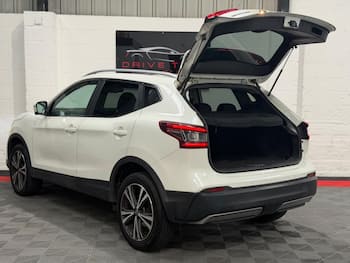 Used Nissan Qashqai 2017 for sale - 79846687: Photo