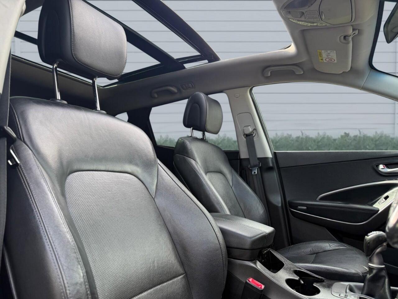 Used Hyundai Santa Fe 2014 for sale - 76728463: Photo 16