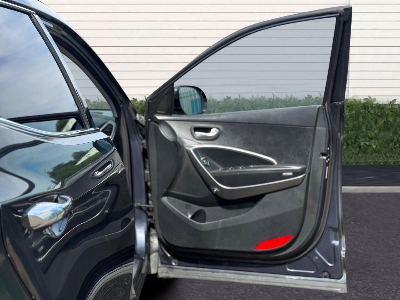 Used Hyundai Santa Fe 2014 for sale - 76728463: Photo 25