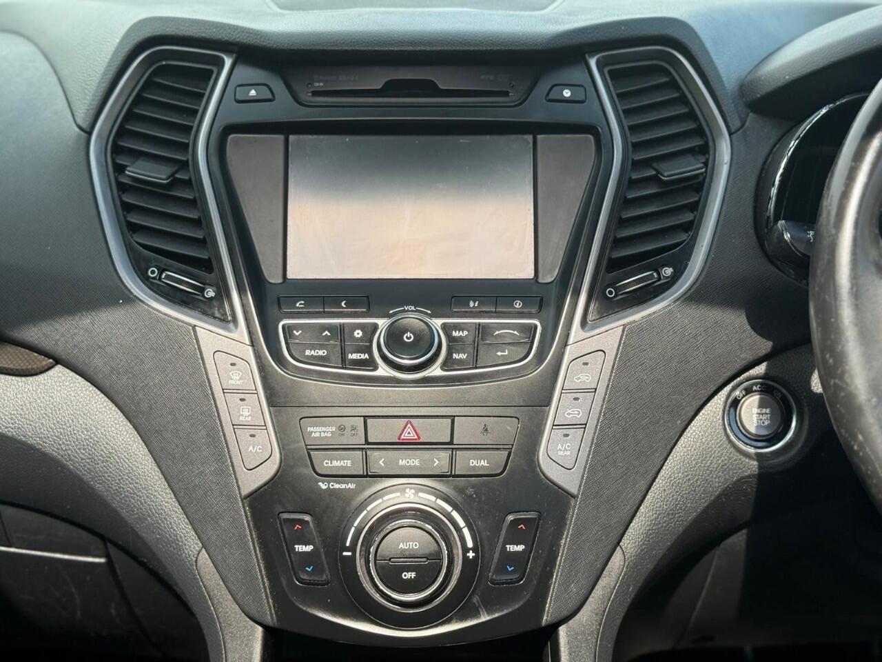 Used Hyundai Santa Fe 2014 for sale - 76728463: Photo 30