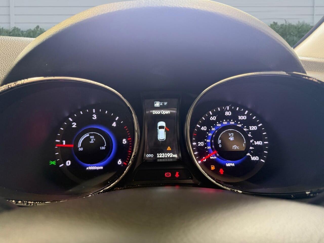 Used Hyundai Santa Fe 2014 for sale - 76728463: Photo 31