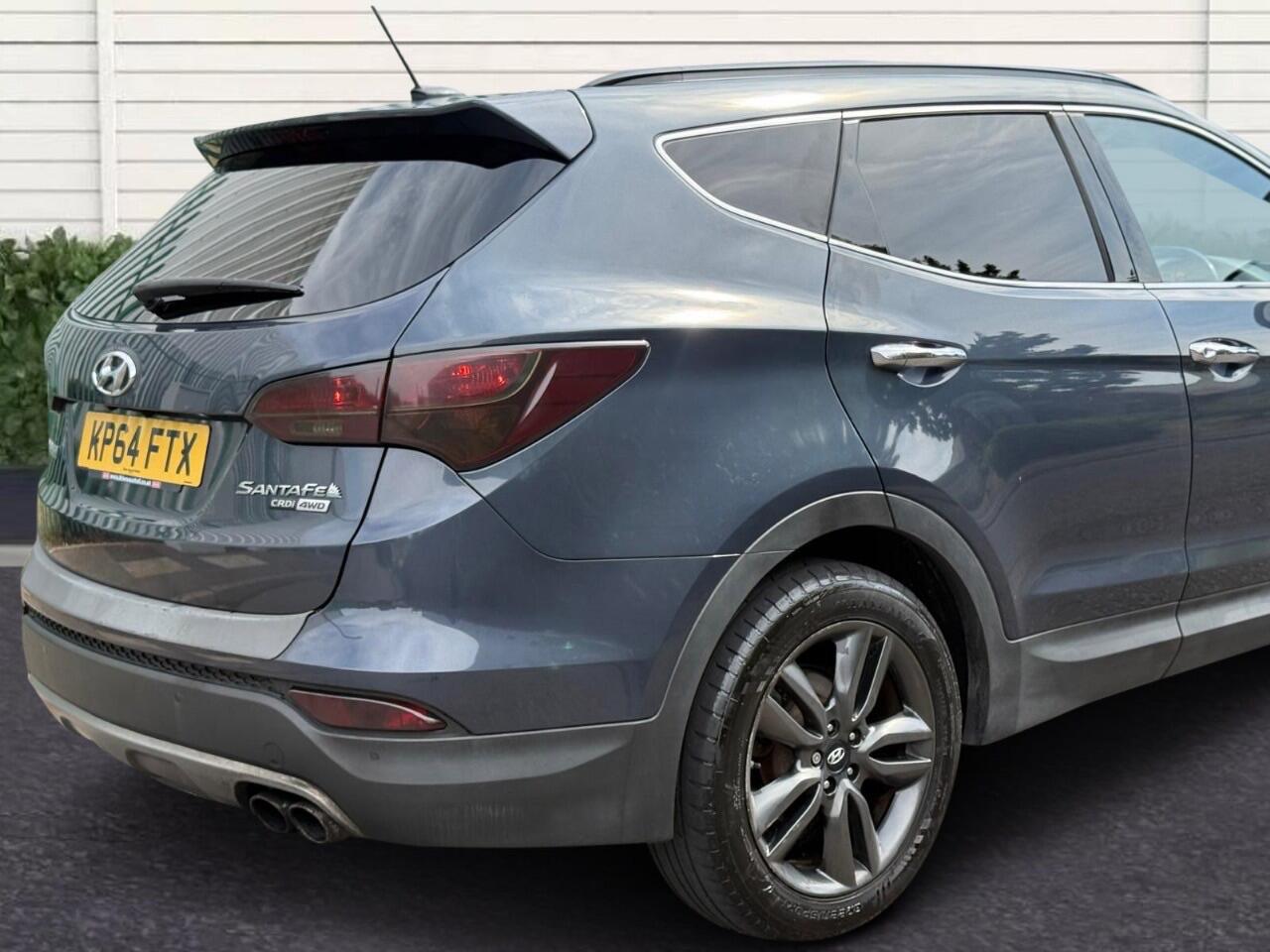 Used Hyundai Santa Fe 2014 for sale - 76728463: Photo 9