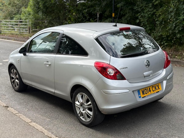 Used Vauxhall Corsa 2014 for sale - 76227724: Photo 4