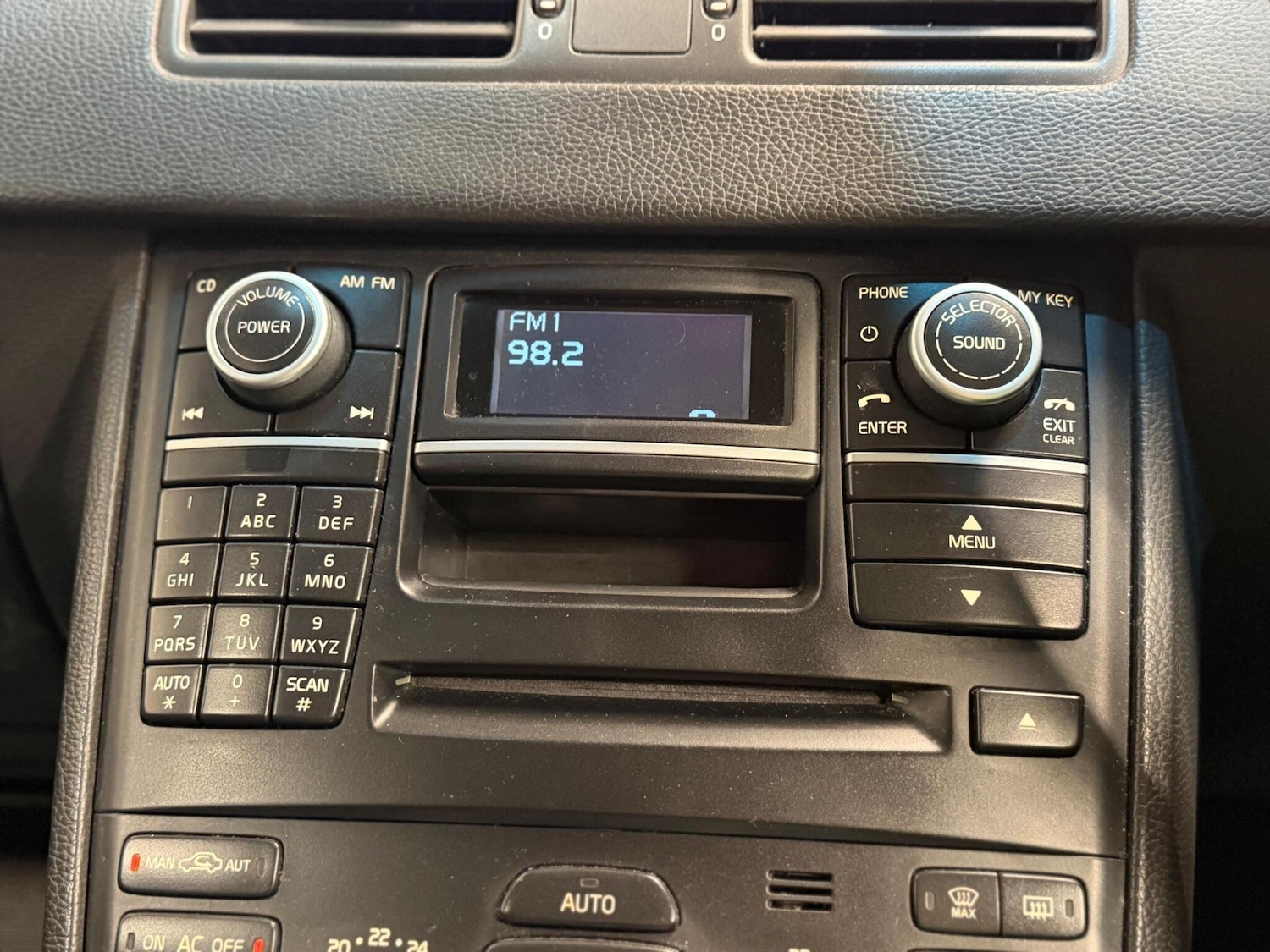 Used Volvo XC90 2013 for sale - 78086951: Photo 41