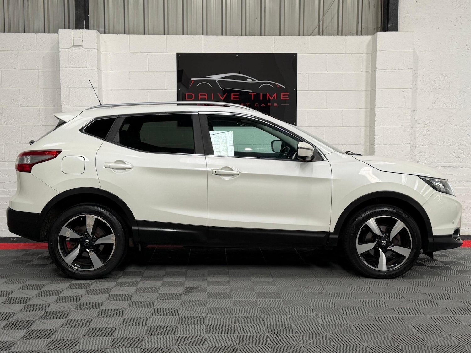 Used Nissan Qashqai 2016 for sale - 77882442: Photo 8