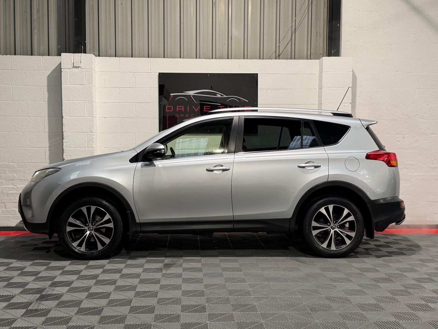 Used Toyota RAV4 for sale - 77469361: Photo 9