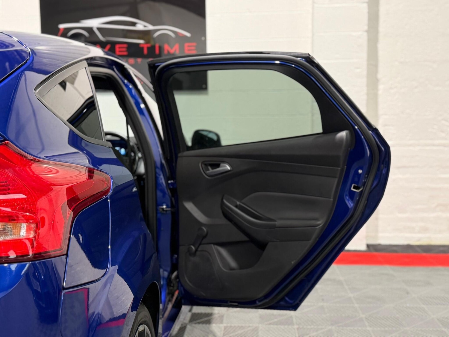 Used Ford Focus for sale - 77799105: Photo 14