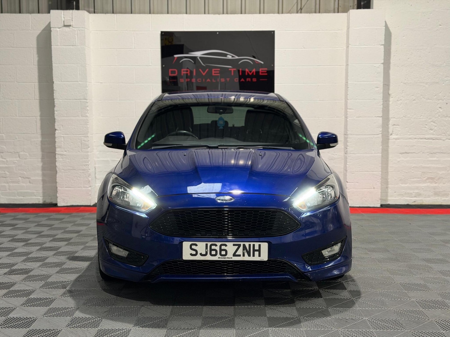 Used Ford Focus for sale - 77799105: Photo 2