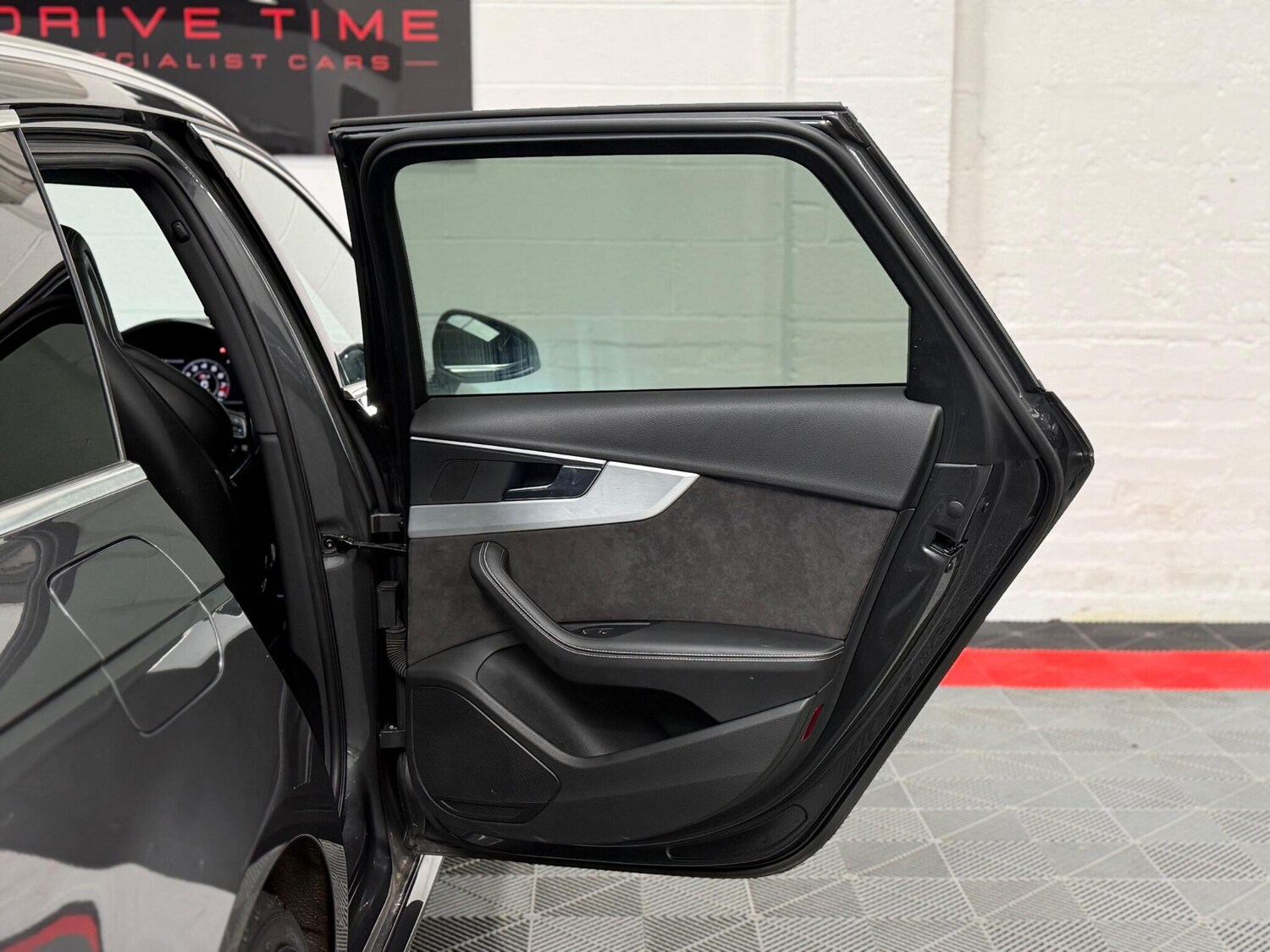 Used Audi S4 Avant for sale - 77925711: Photo 28