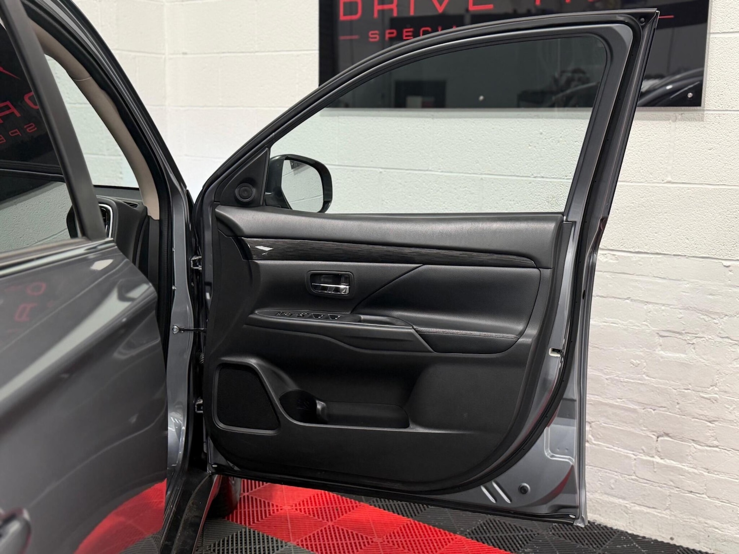 Used Mitsubishi Outlander 2016 for sale - 78072268: Photo 41