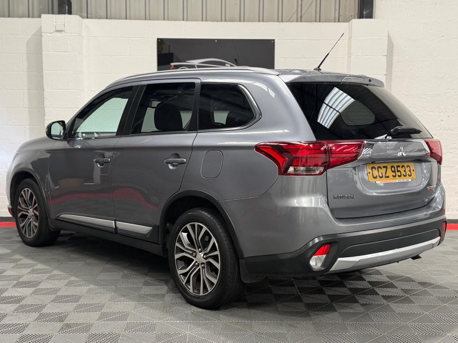 Used Mitsubishi Outlander 2016 for sale - 78072268: Photo 9