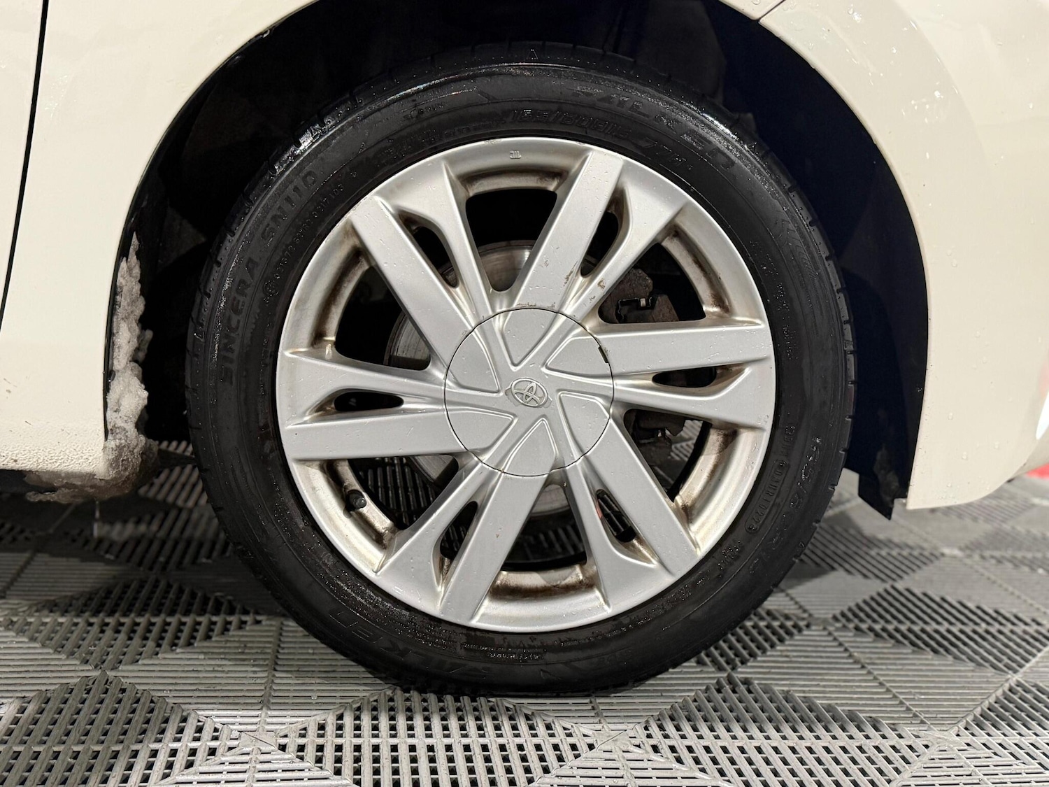 Used Toyota AYGO 2015 for sale - 77155889: Photo 14