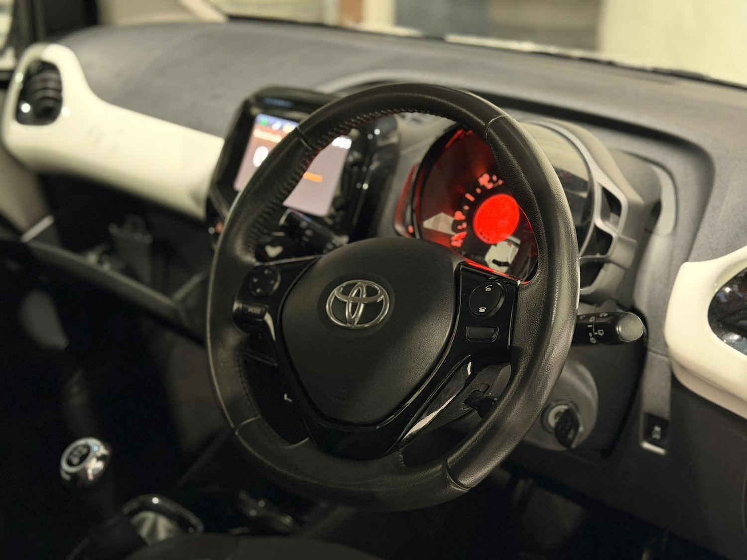 Used Toyota AYGO 2015 for sale - 77155889: Photo 21