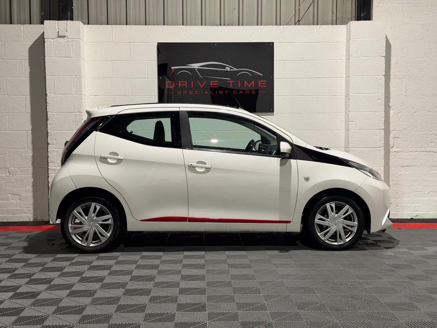 Used Toyota AYGO 2015 for sale - 77155889: Photo 3