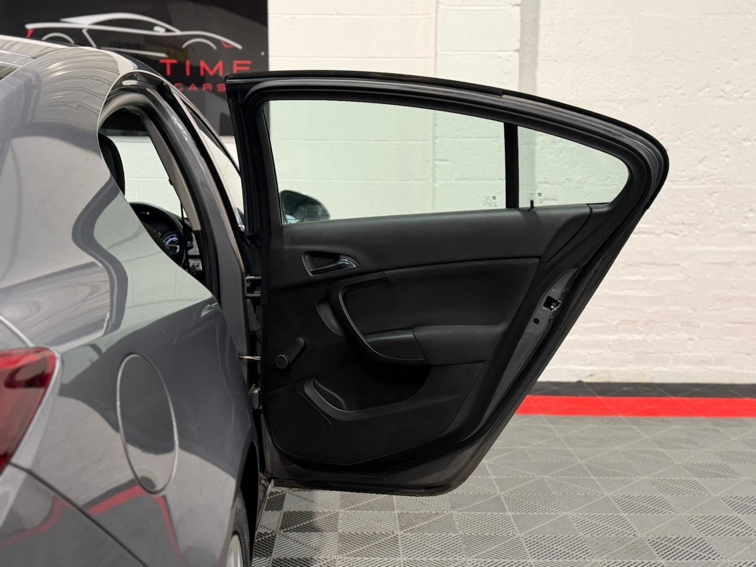 Used Vauxhall Insignia for sale - 77305995: Photo 16