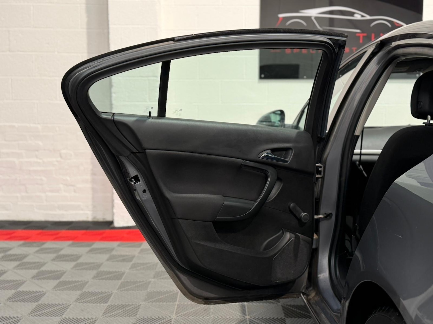 Used Vauxhall Insignia for sale - 77305995: Photo 17