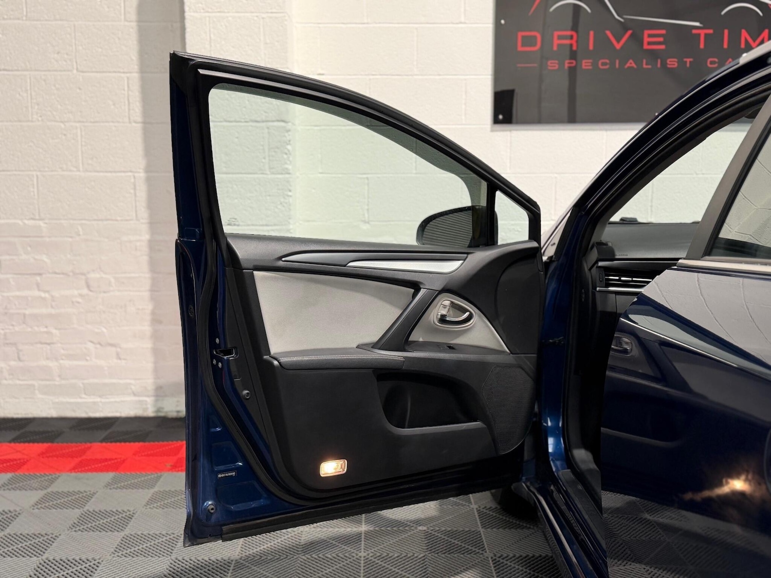 Used Toyota Avensis 2016 for sale - 77131747: Photo 20