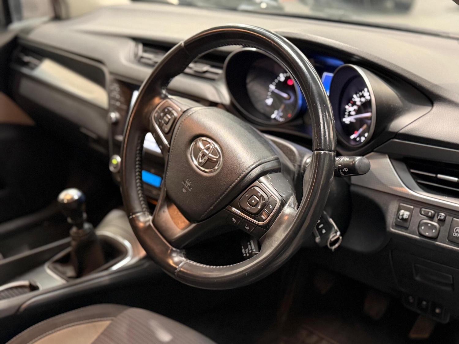 Used Toyota Avensis 2016 for sale - 77131747: Photo 37