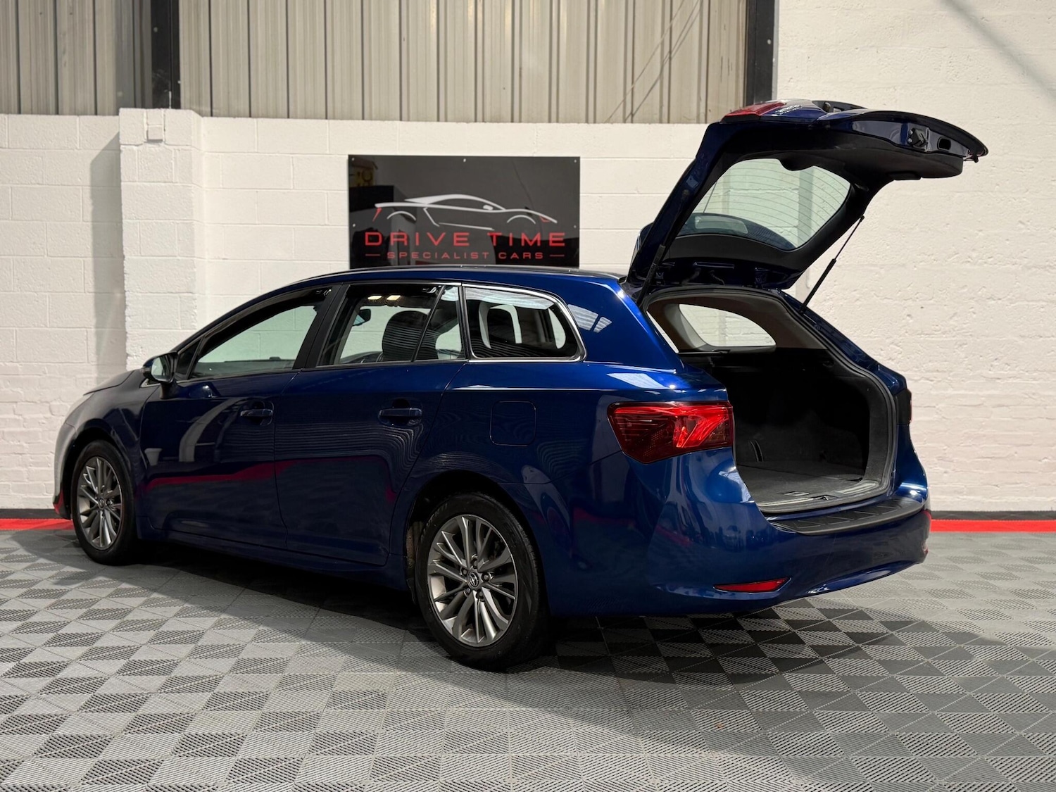 Used Toyota Avensis 2016 for sale - 77131747: Photo 4