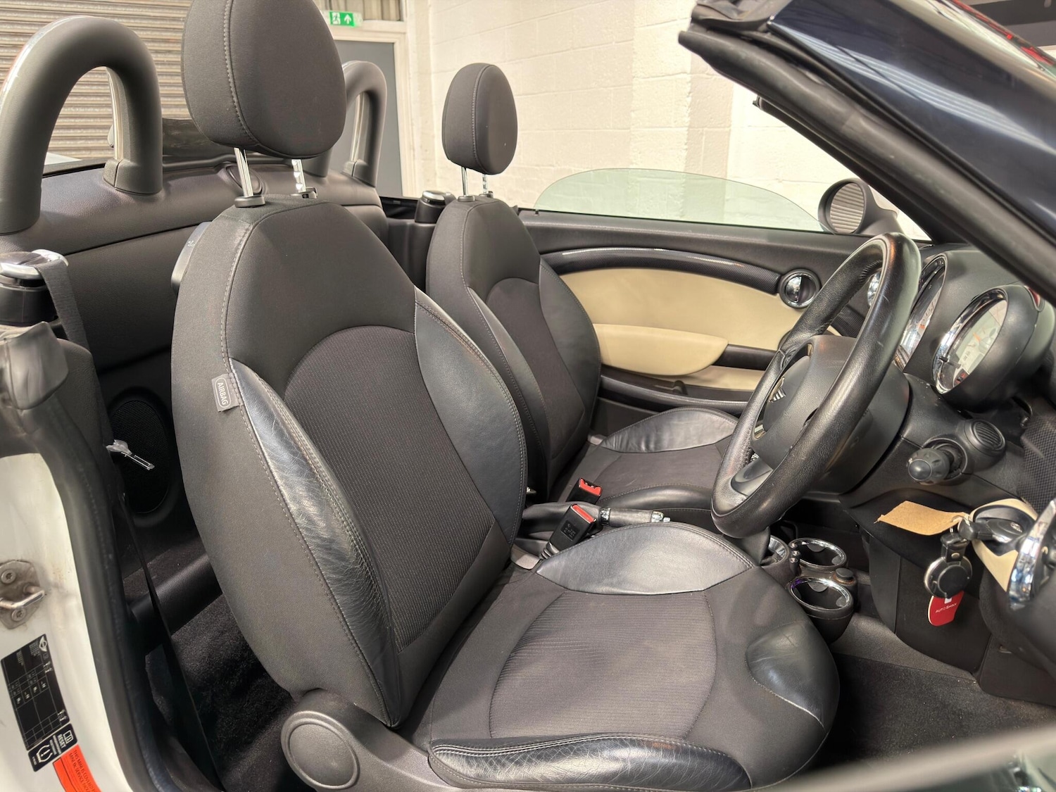 Used MINI Roadster 2013 for sale - 77993661: Photo 26