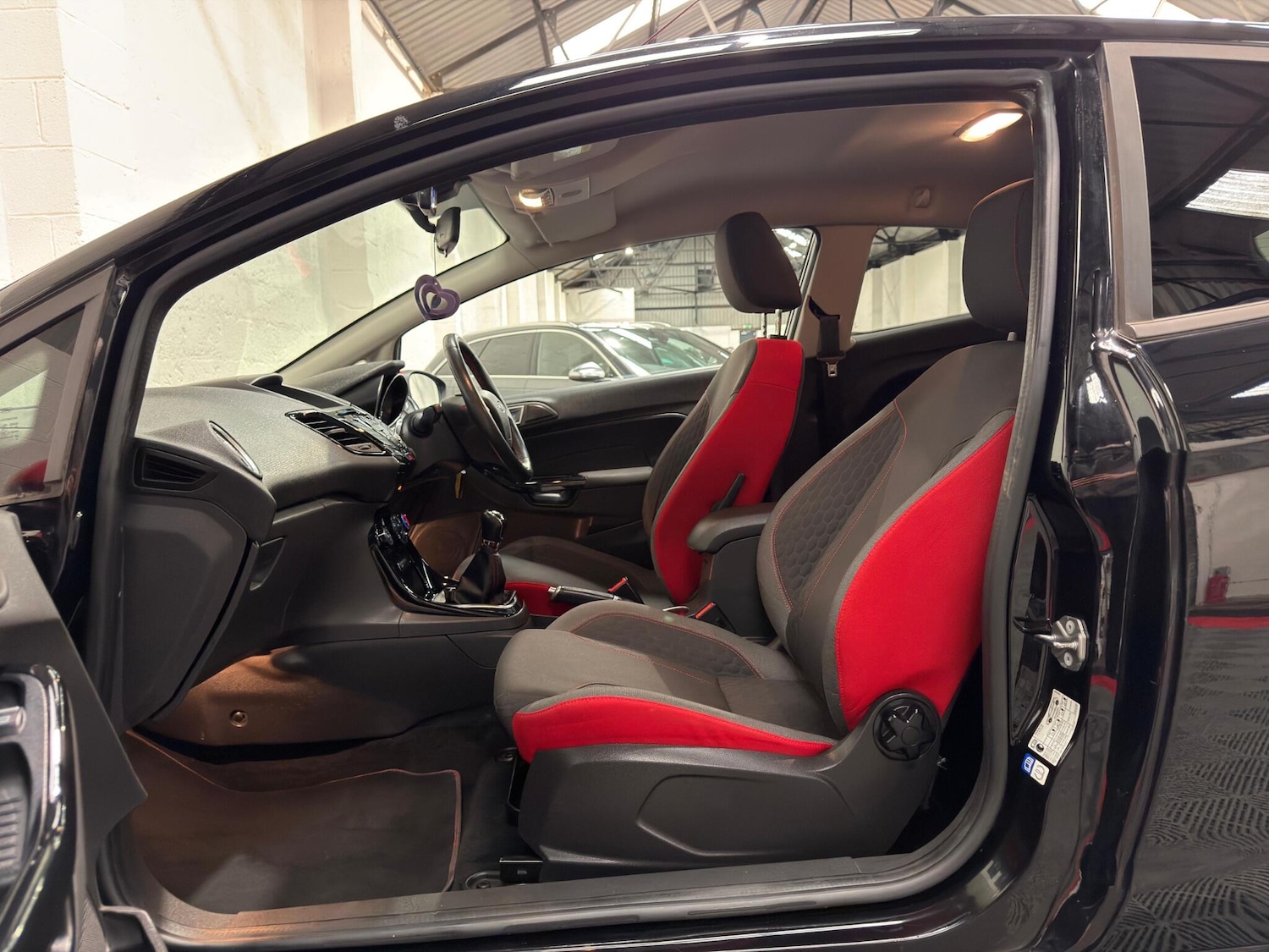 Used Ford Fiesta 2016 for sale - 78185270: Photo 29