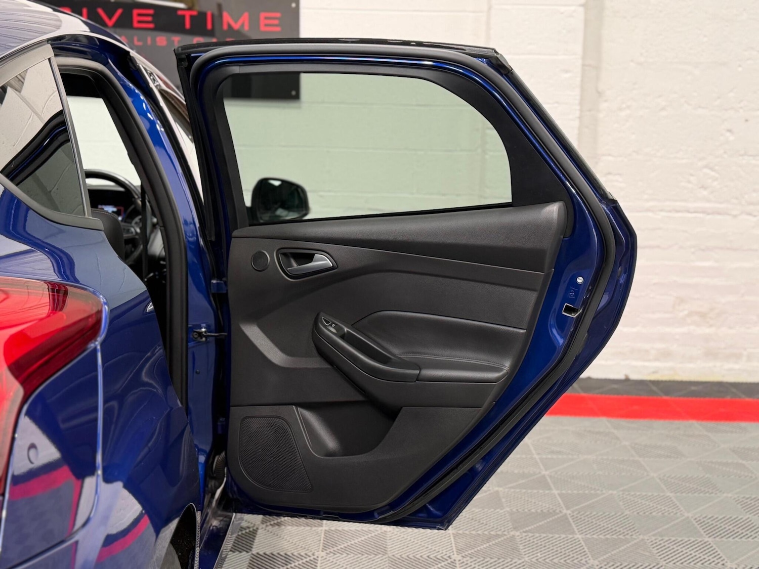 Used Ford Focus 2015 for sale - 78073148: Photo 35