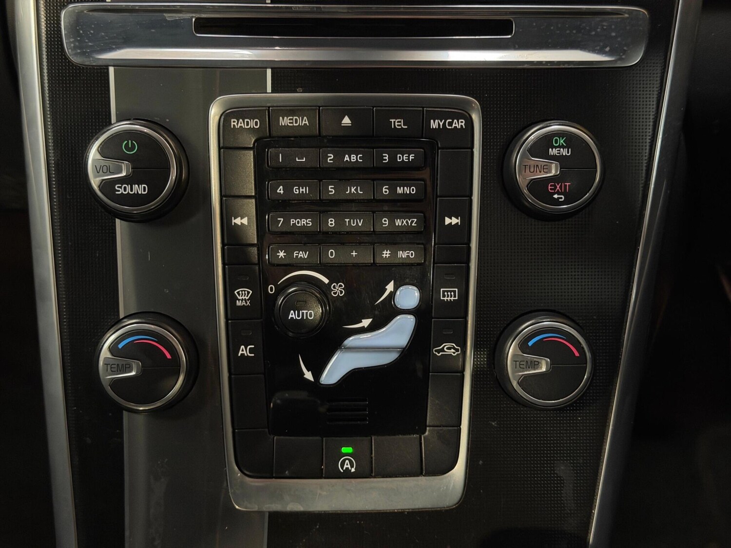 Used Volvo XC60 for sale - 77586812: Photo 28