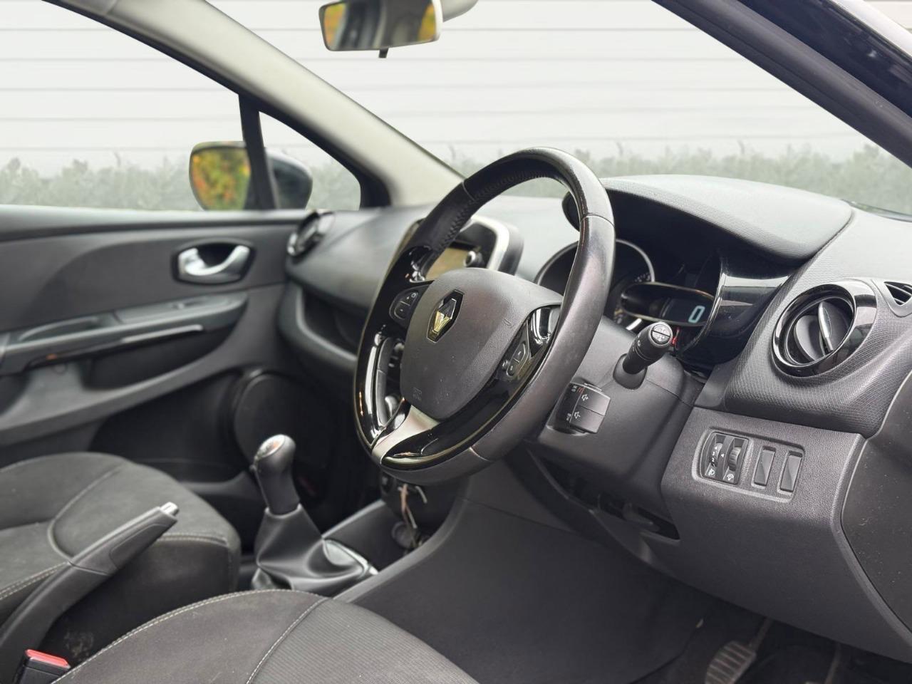 Used Renault Clio 2016 for sale - 76824423: Photo 11