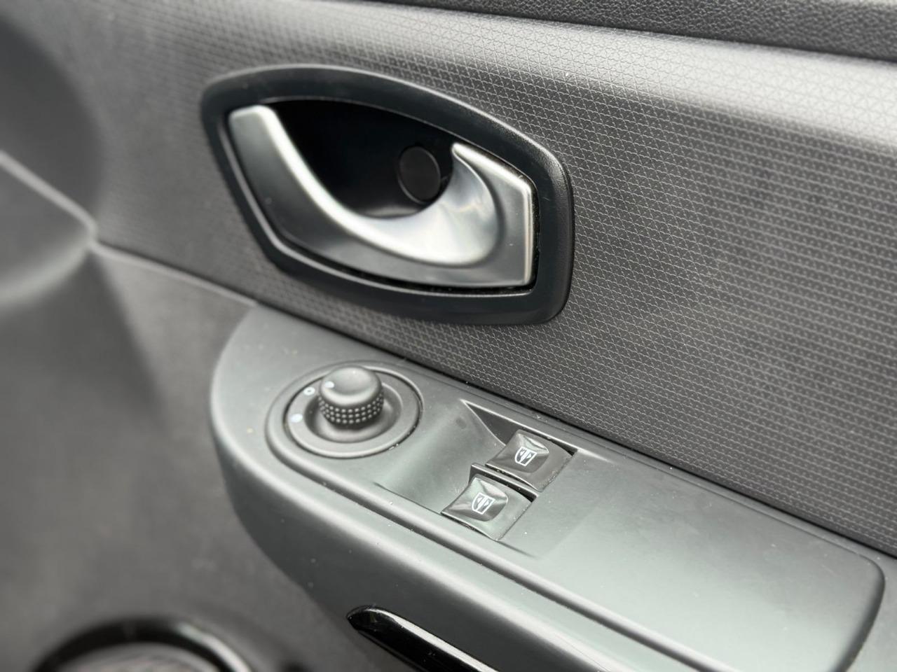 Used Renault Clio 2016 for sale - 76824423: Photo 16