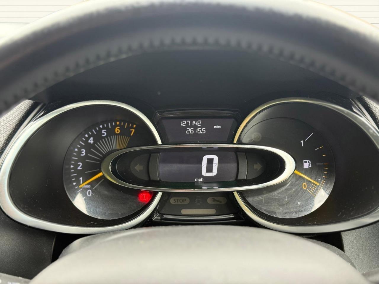 Used Renault Clio 2016 for sale - 76824423: Photo 23