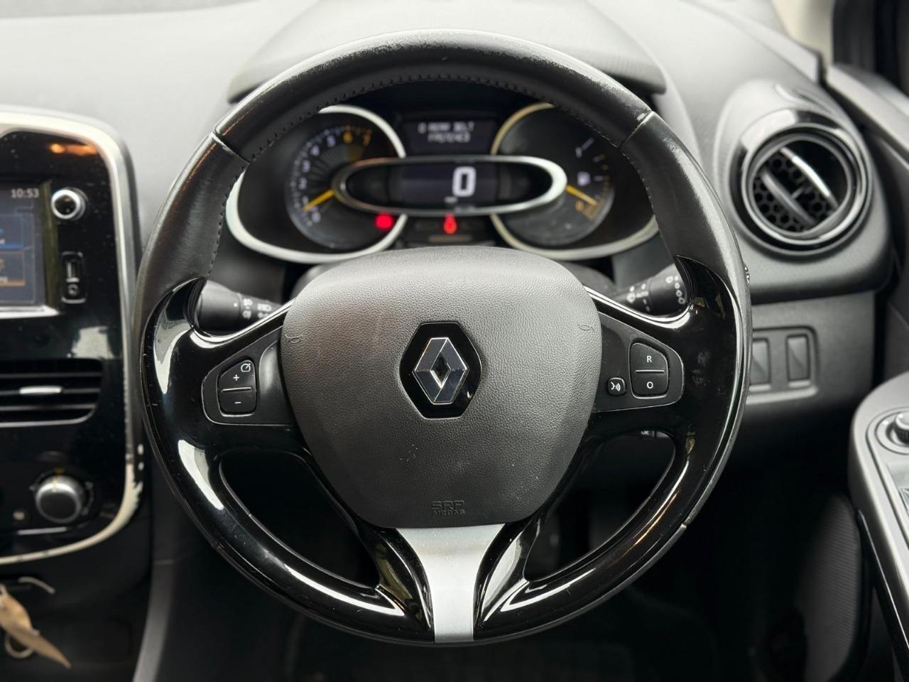 Used Renault Clio 2016 for sale - 76824423: Photo 25