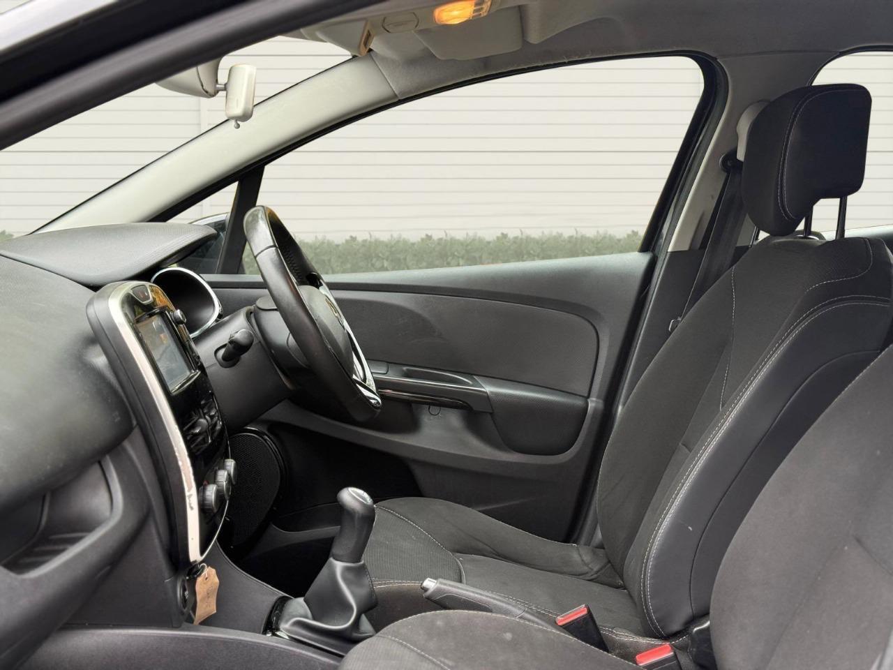 Used Renault Clio 2016 for sale - 76824423: Photo 26