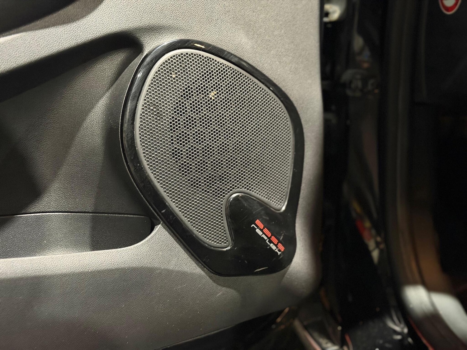 Used Renault Clio 2016 for sale - 76824423: Photo 38