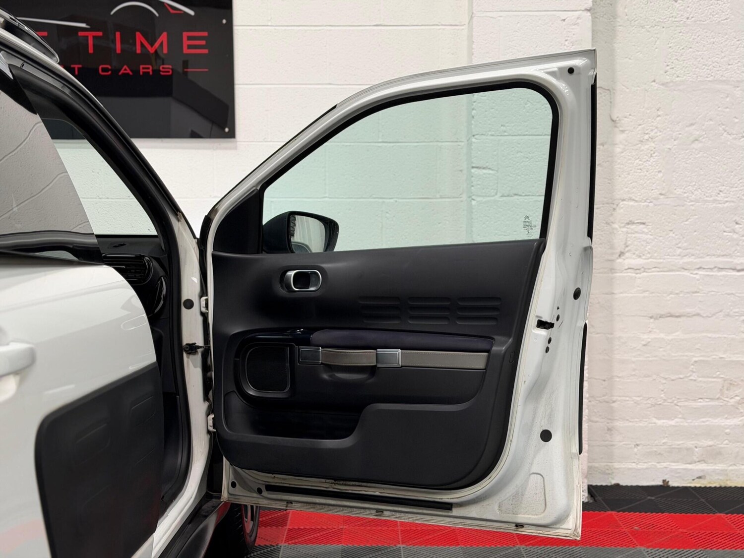 Used Citroen C4 Cactus 2015 for sale - 78156804: Photo 21