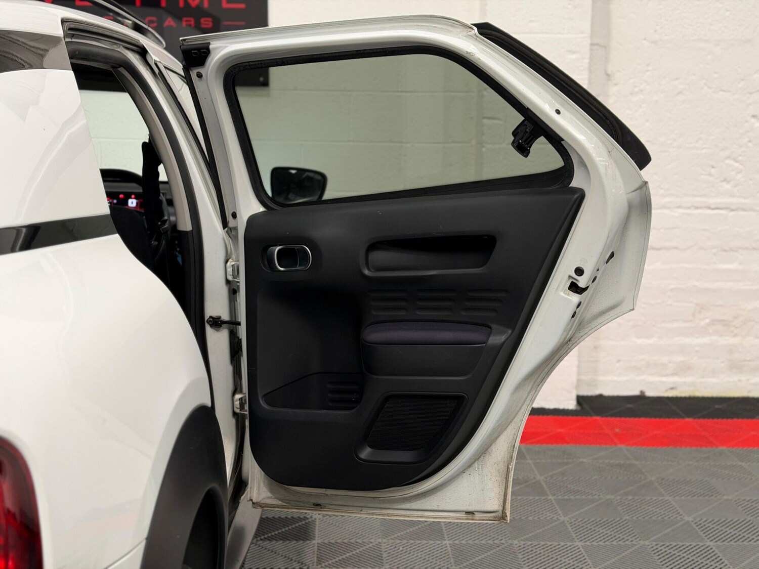 Used Citroen C4 Cactus 2015 for sale - 78156804: Photo 22