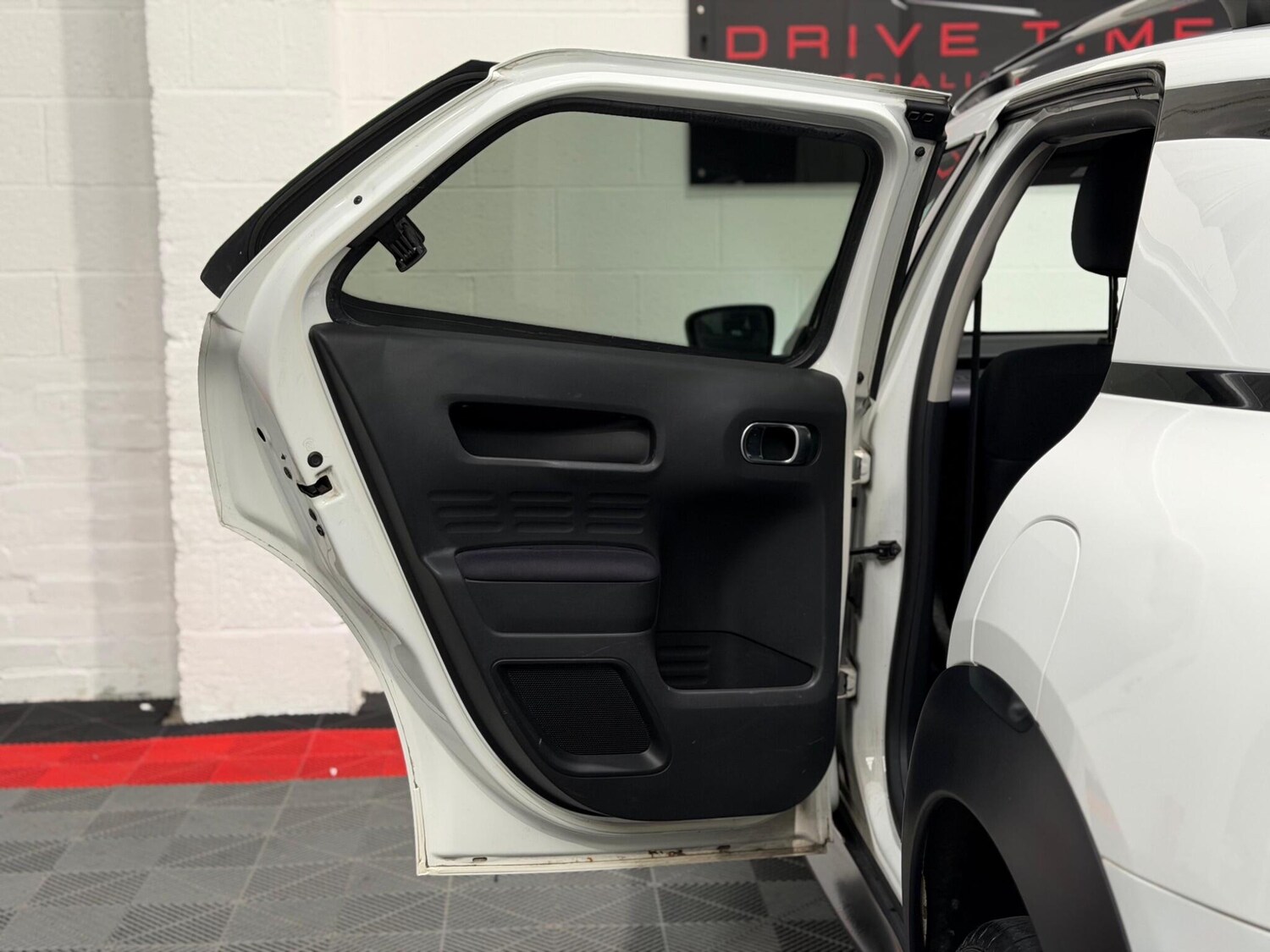 Used Citroen C4 Cactus 2015 for sale - 78156804: Photo 23