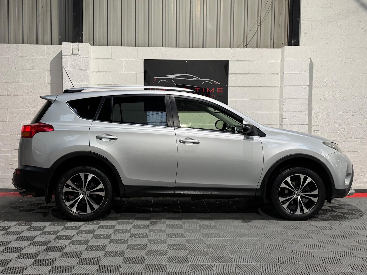 Used Toyota RAV4 2015 for sale - 77255151: Photo 12