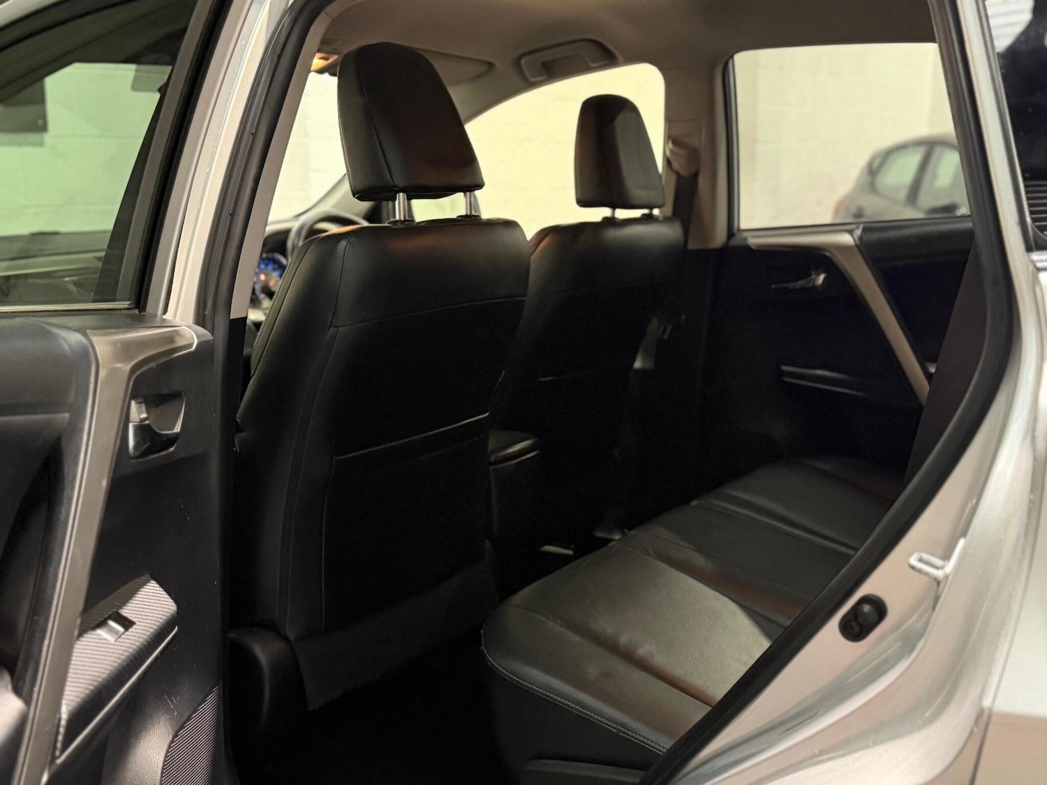 Used Toyota RAV4 2015 for sale - 77255151: Photo 17