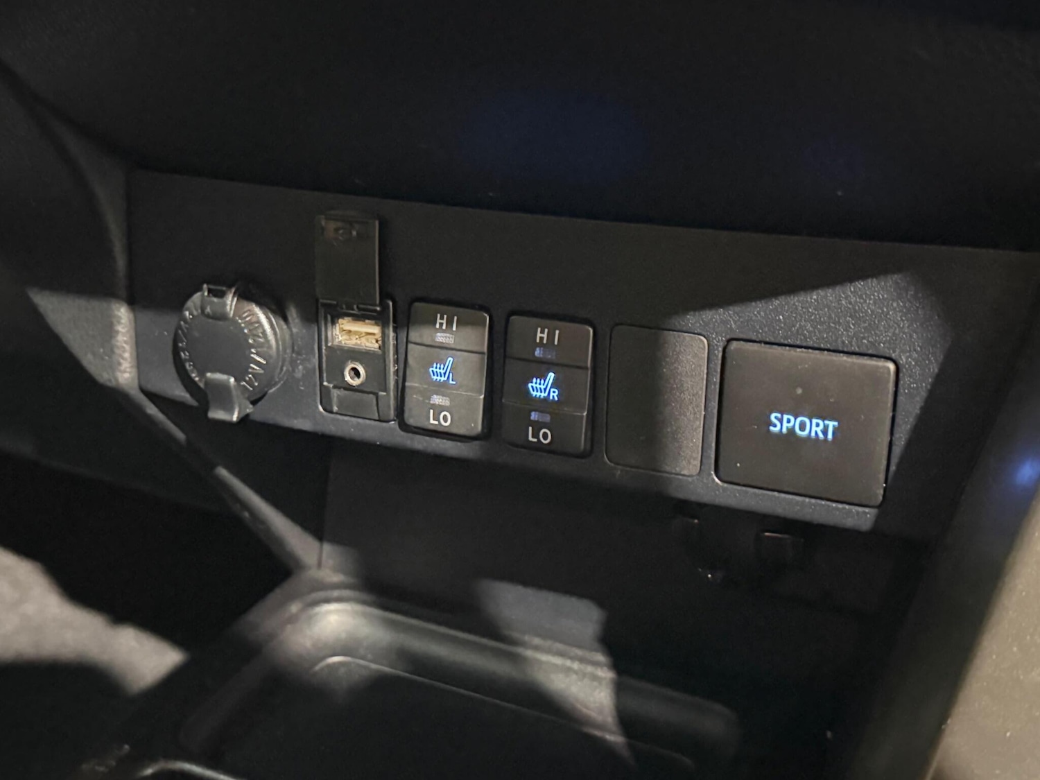 Used Toyota RAV4 2015 for sale - 77255151: Photo 20