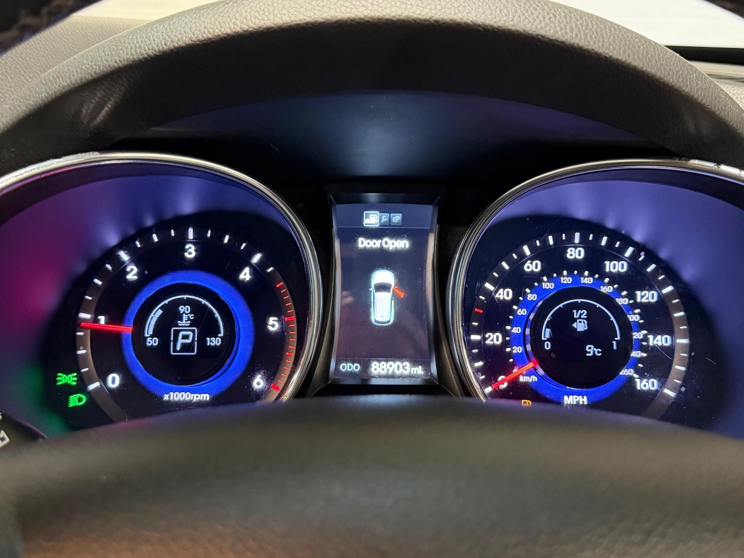 Used Hyundai Santa Fe 2014 for sale - 77909265: Photo 23