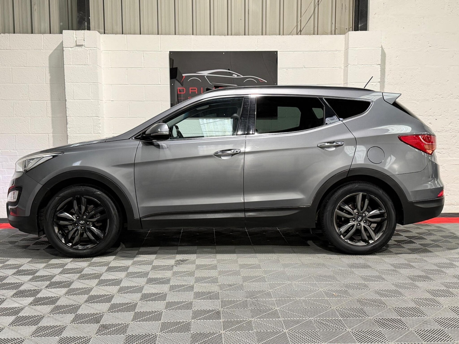 Used Hyundai Santa Fe 2014 for sale - 77909265: Photo 5