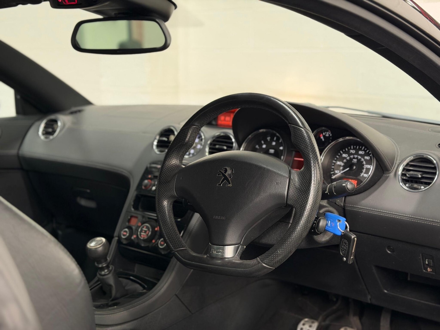 Used Peugeot RCZ 2013 for sale - 78170230: Photo 16