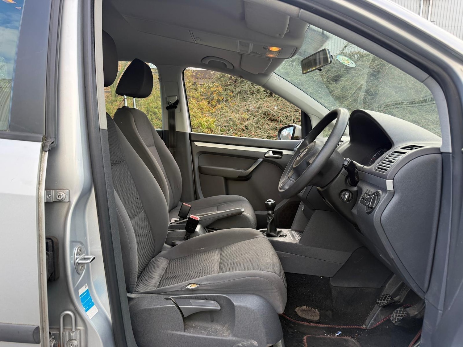 Used Volkswagen Touran 2011 for sale - 78087134: Photo 17