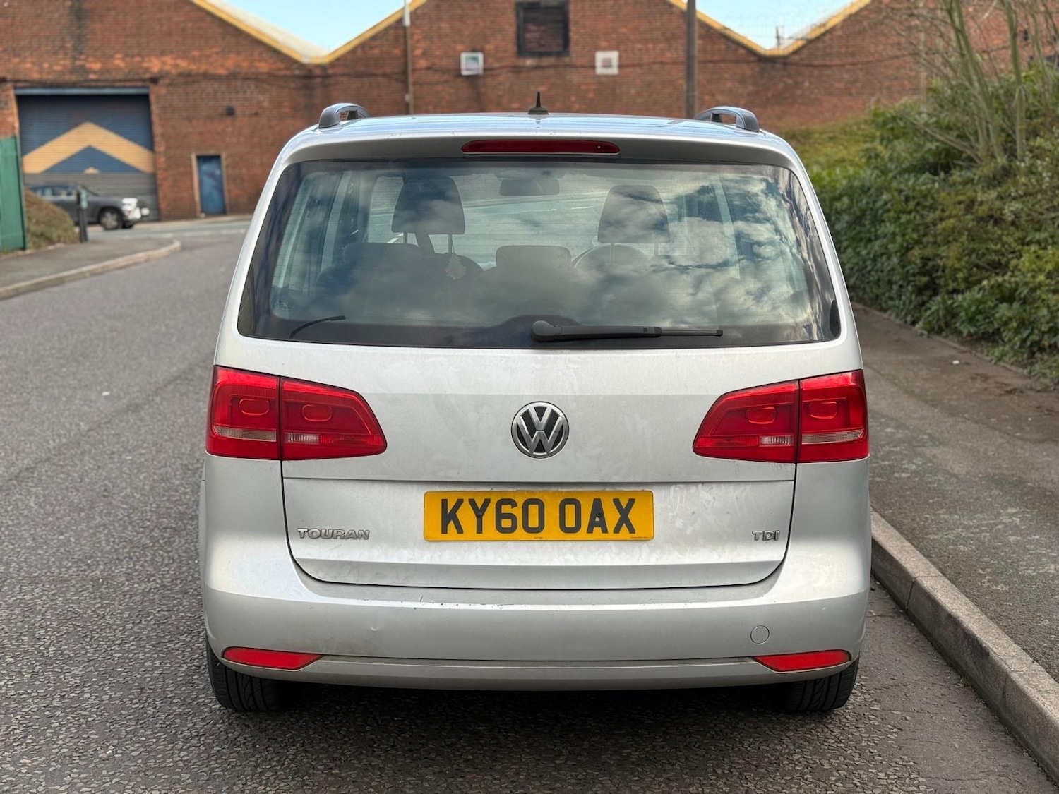 Used Volkswagen Touran 2011 for sale - 78087134: Photo 9