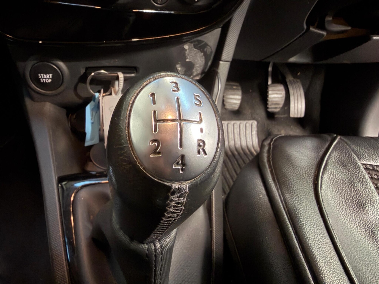 Used Renault Clio 2015 for sale - 76645988: Photo 15