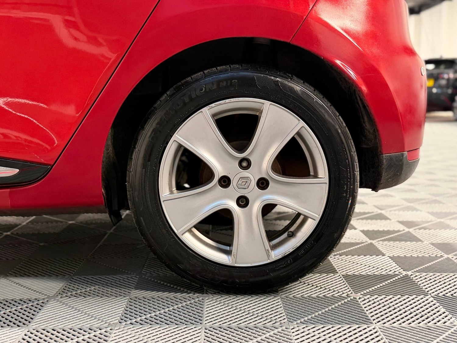 Used Renault Clio 2015 for sale - 76645988: Photo 28