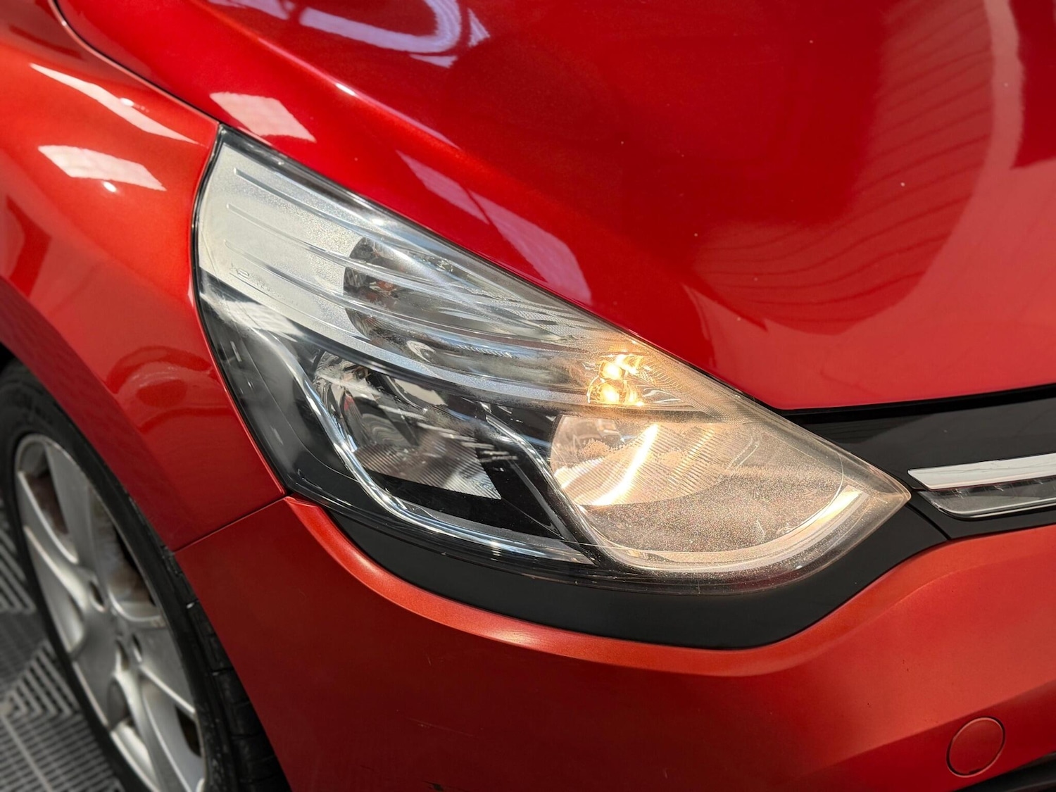 Used Renault Clio 2015 for sale - 76645988: Photo 36