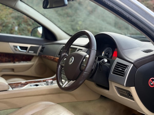 Used Jaguar XF 2009 for sale - 76175672: Photo 10