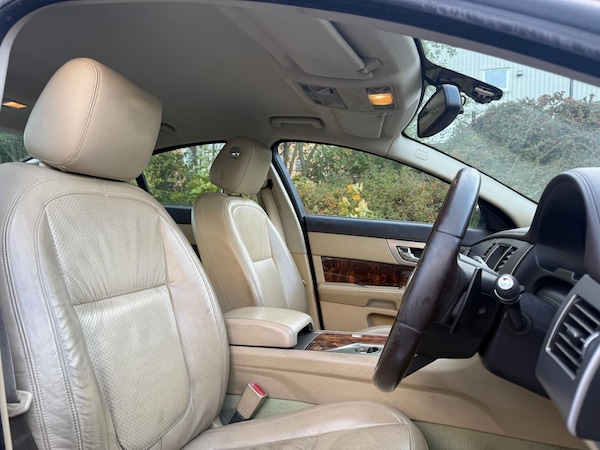 Used Jaguar XF 2009 for sale - 76175672: Photo 12